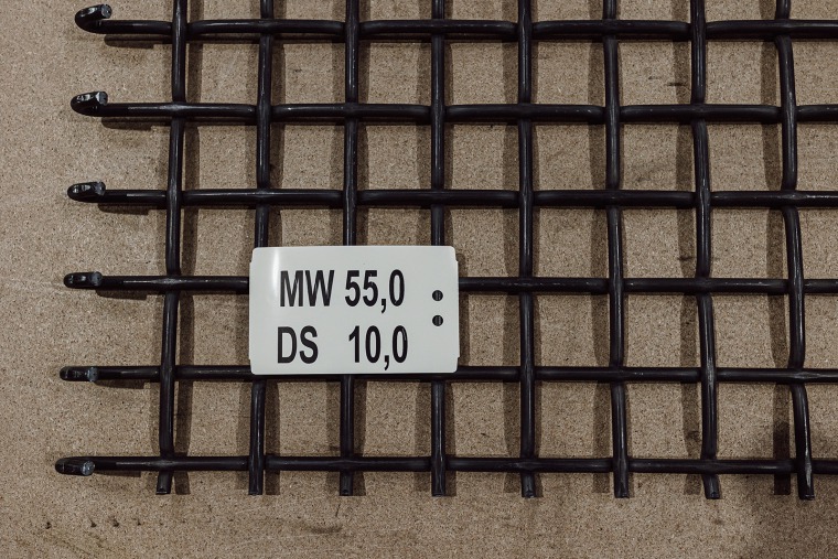 Maschenweite 55,0 mm Draht 10,0 mm Quadratmasche Federstahldraht passend für McCloskey Siebmaschine R155 uns bekanntes Maß Spi 1495 x FL 1220 mm